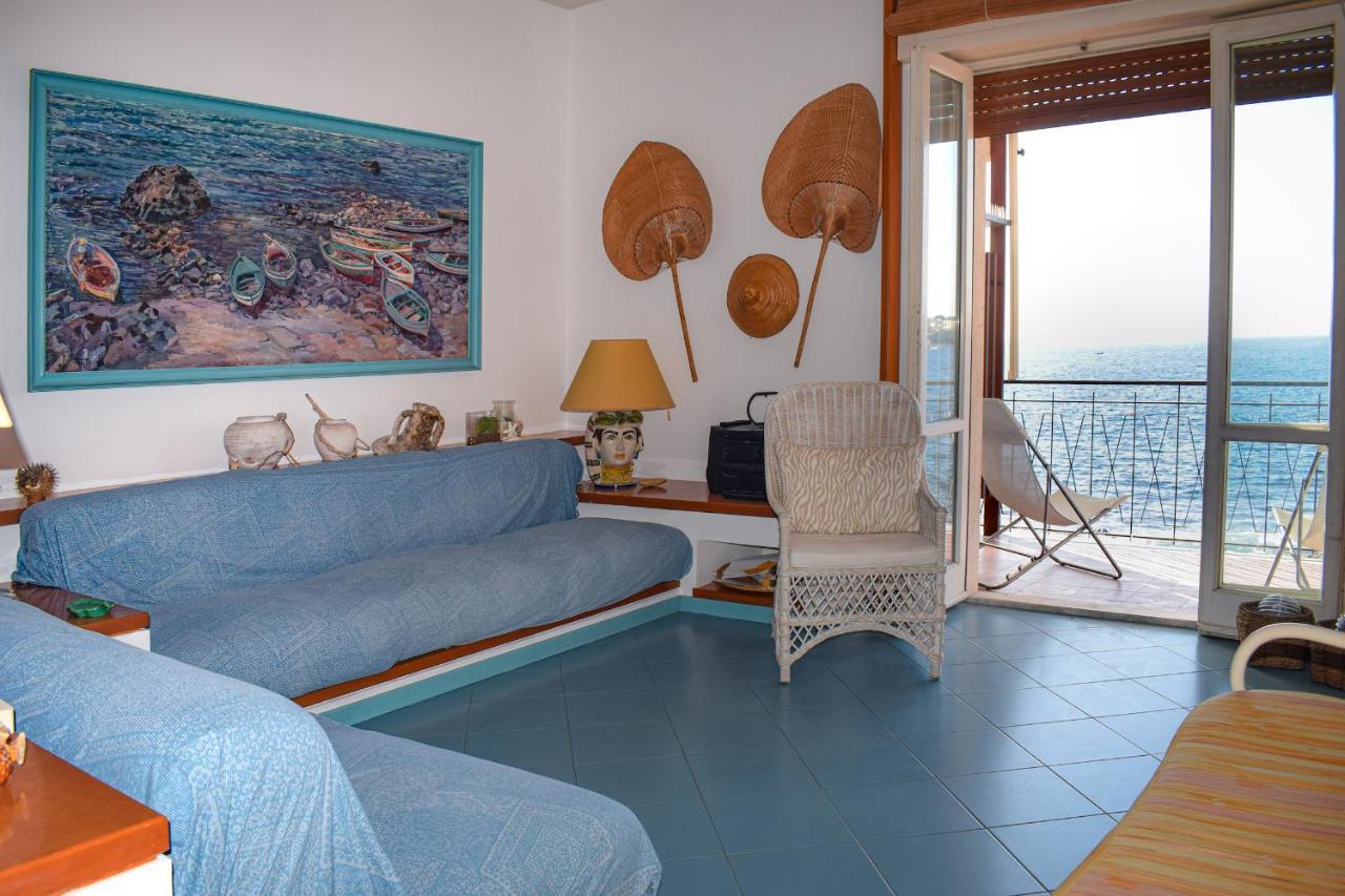 Acitrezza View Lägenhet Aci Castello Exteriör bild
